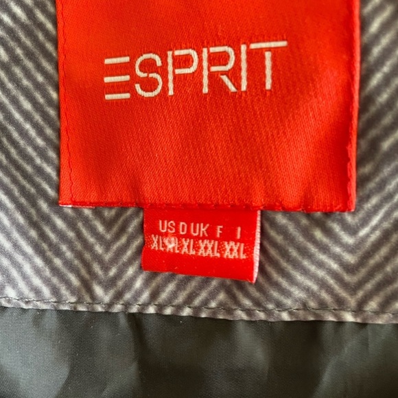 Esprit puffer jacket - Picture 6 of 12
